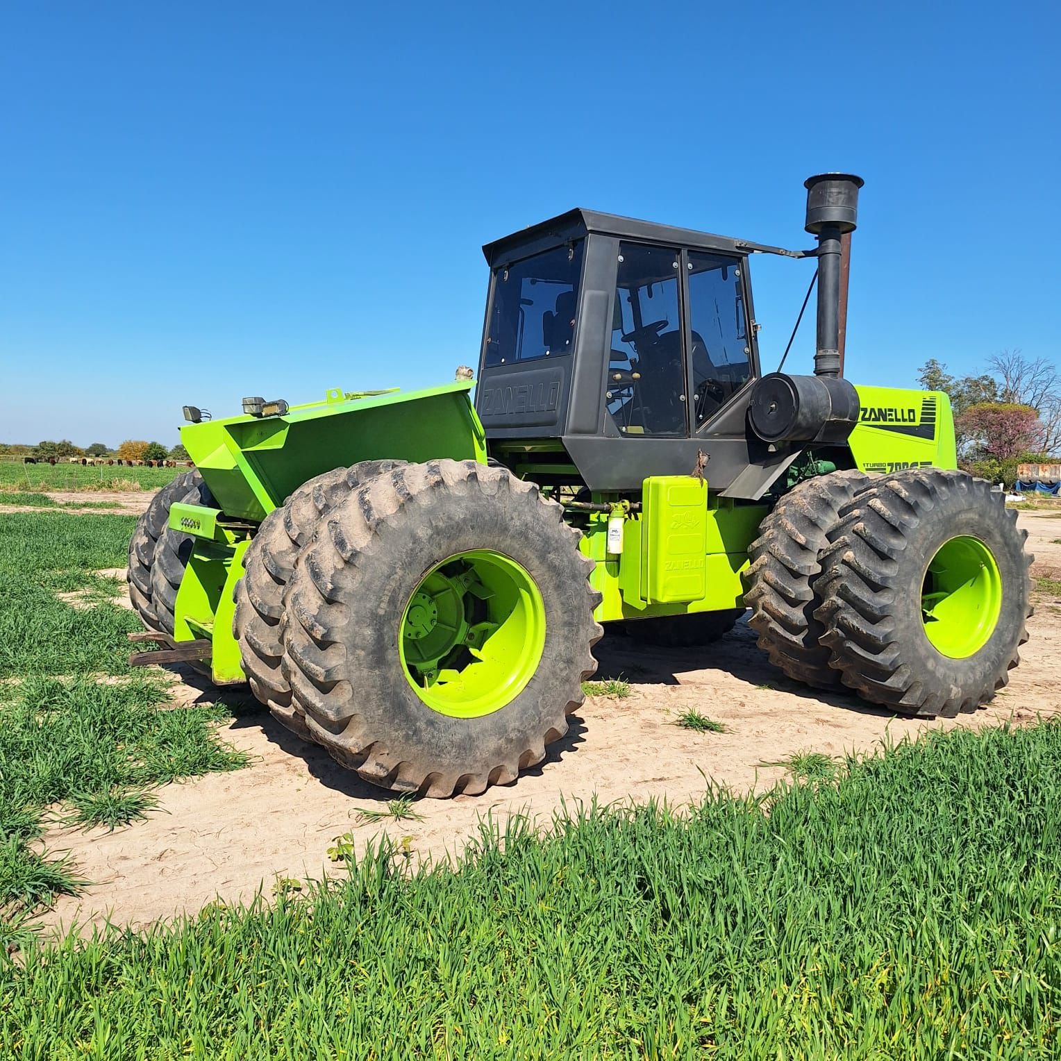 Tractor Zanello 700