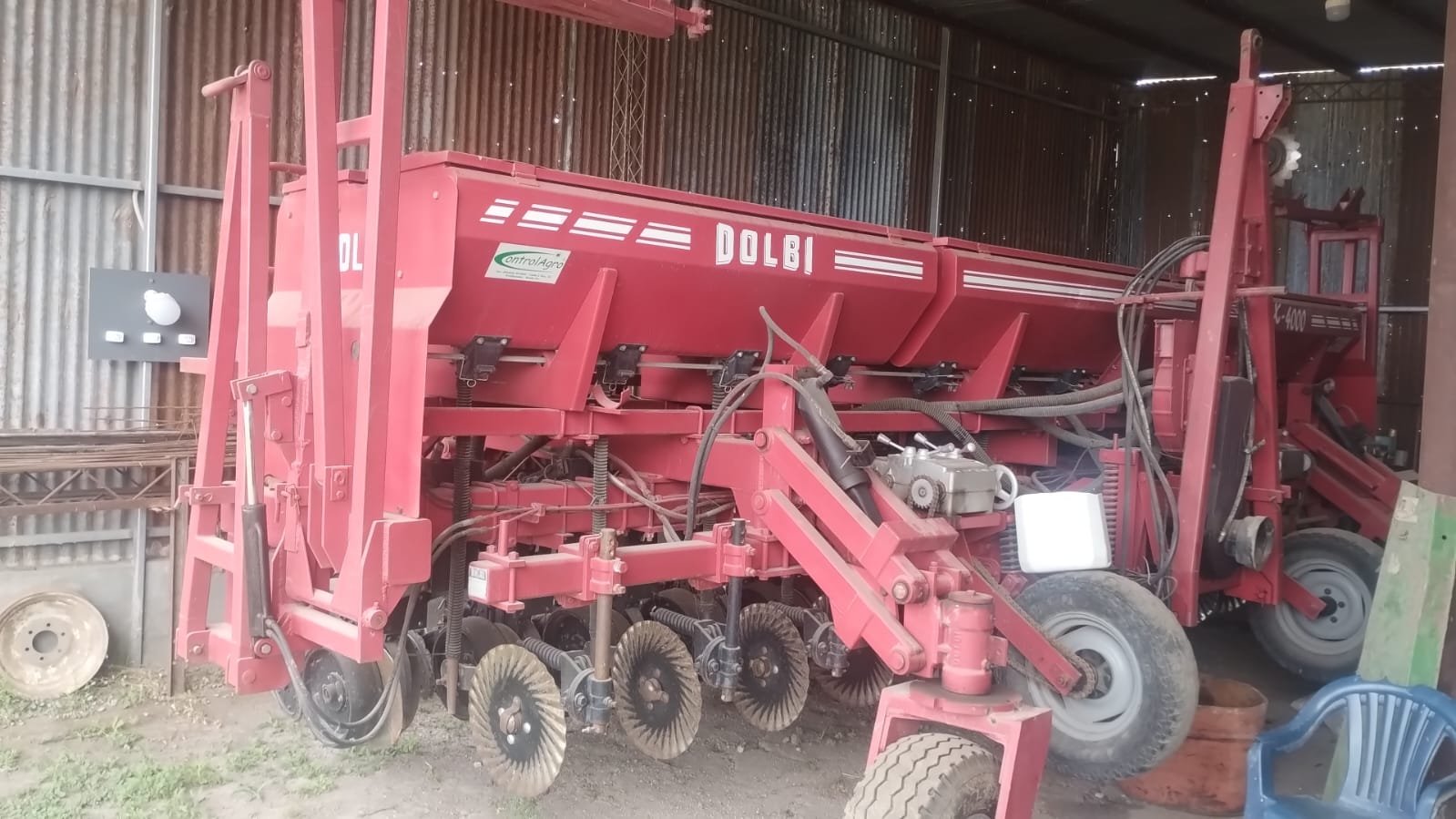 Sembradora Dolbi  AX400 Neumática