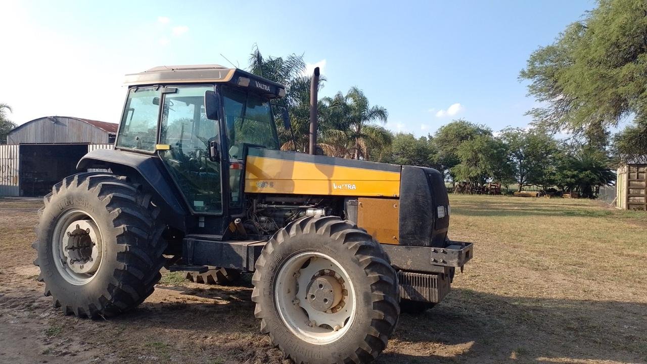 Tractor Valtra 160 (1680 S) año 2006