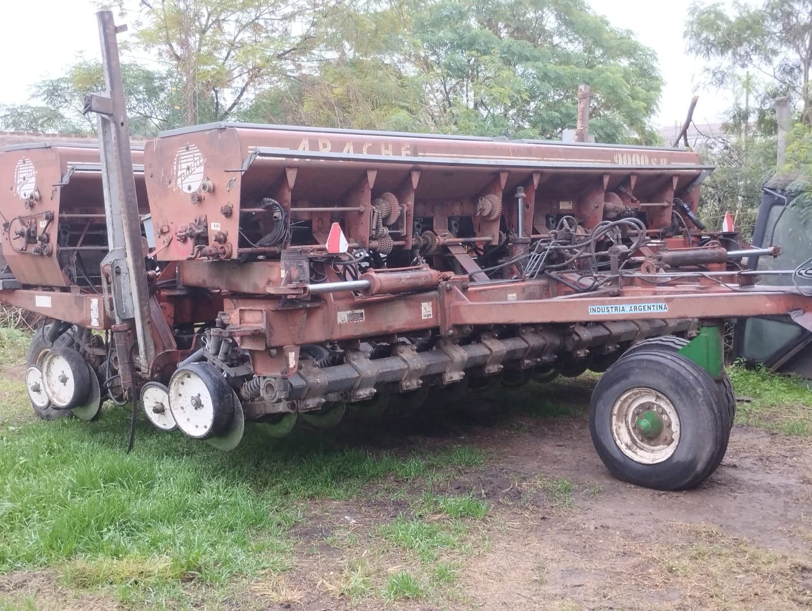 Sembradora apache 9000