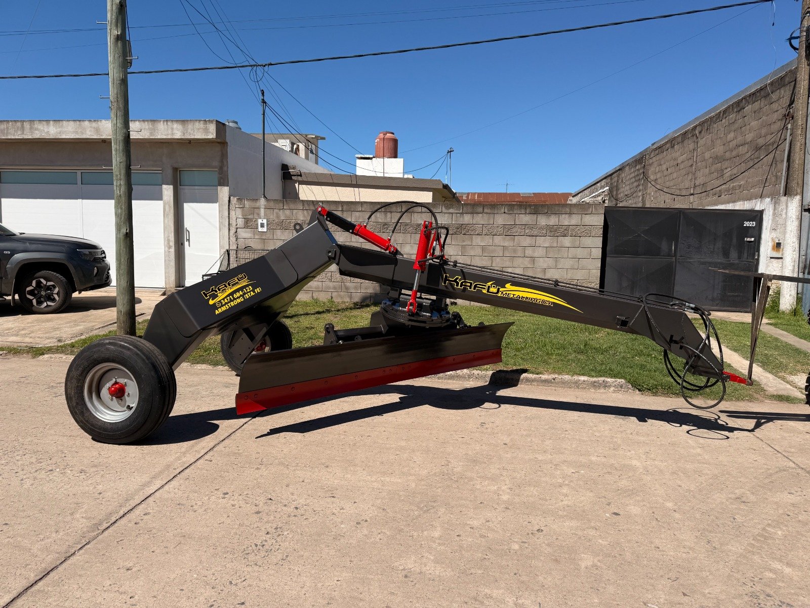 Niveladora de arrastre K-2000